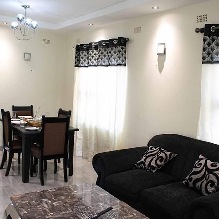 Lynm Residence ฮาราเร ภายนอก รูปภาพ