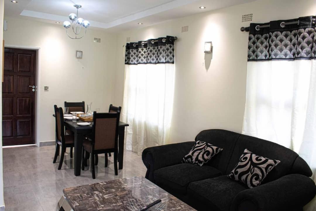 Lynm Residence ฮาราเร ภายนอก รูปภาพ
