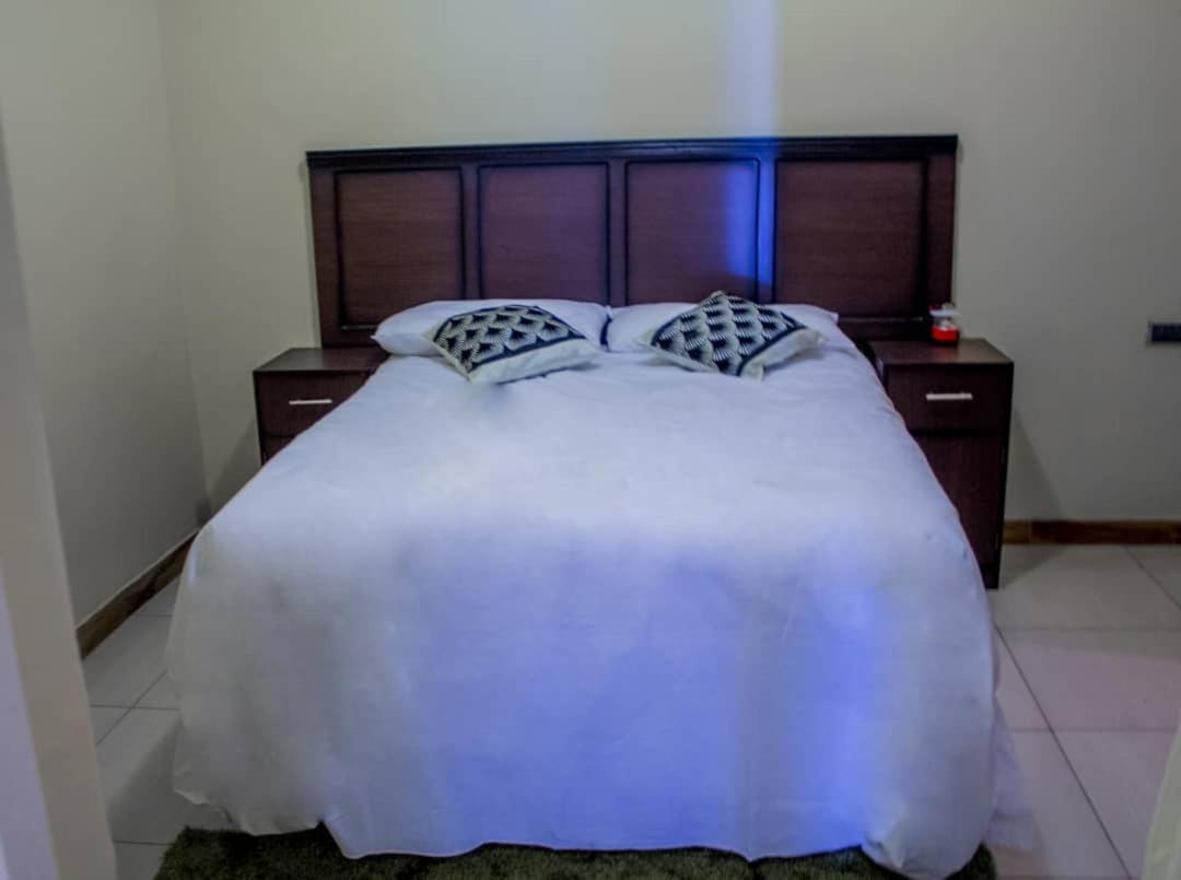 Lynm Residence ฮาราเร ภายนอก รูปภาพ